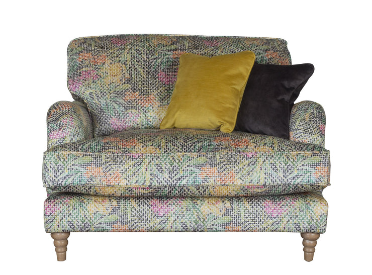 Beatrix Love Chair